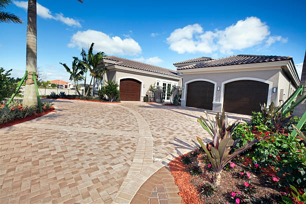 Best Driveway Pavers Near Me  in Oasis, CA